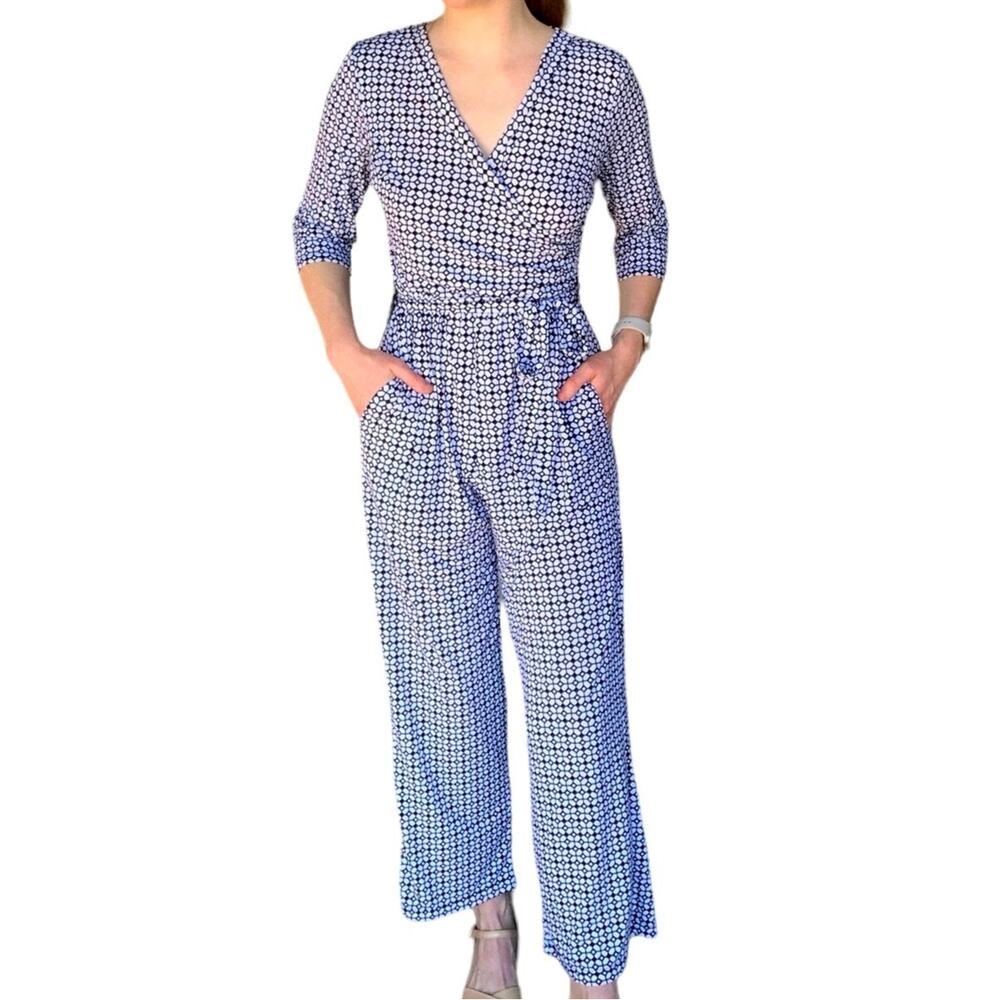 En Focus Jumpsuit White Navy Geometric Print 1/2 Sleeve Faux Wrap Belted Size 4